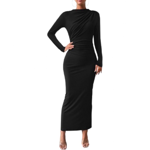 NWT BTFBM Black Long Sleeve Ruched Bodycon Maxi Dress Size Medium - Picture 1 of 10